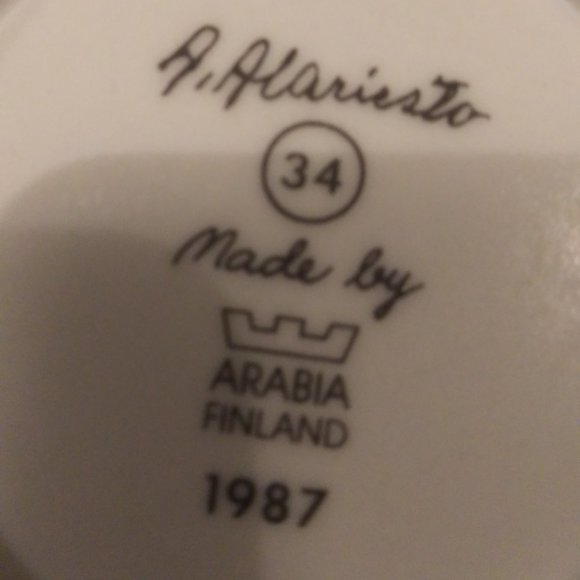 Vintage 1987 Arabia Finland small decorative wall plate Post Hole - Picture 5 of 8